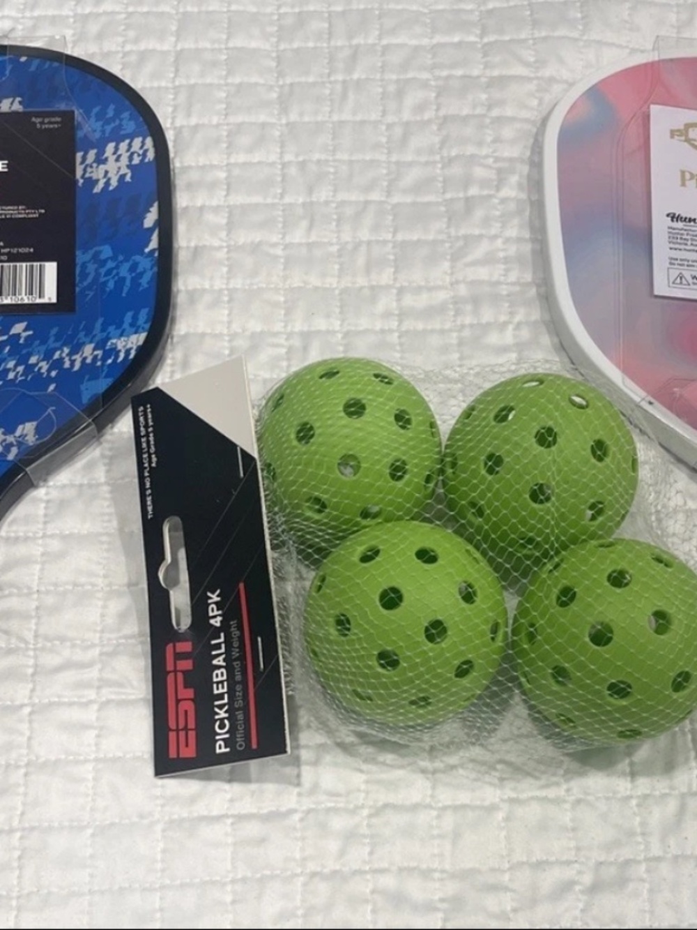 ESPN/Hunter Pickleball Paddle Set Lot 2 Paddles + 4 Balls New Unused